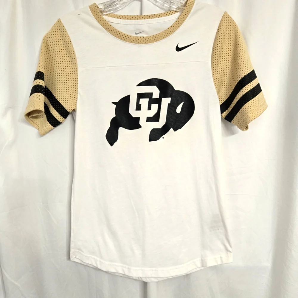 Nike White/Tan Sports CU (Colorado)Tee Size XS
